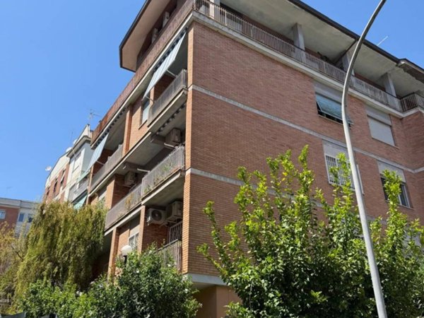 appartamento in vendita a Roma in zona Aurelio