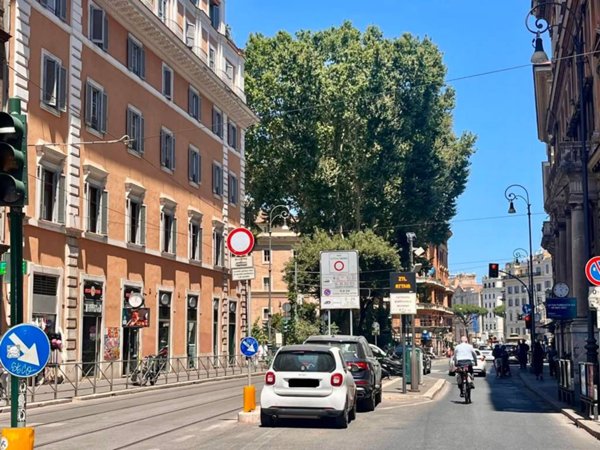 negozio in vendita a Roma in zona Ottavia