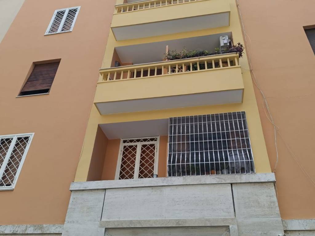 appartamento in vendita a Roma in zona Tuscolano