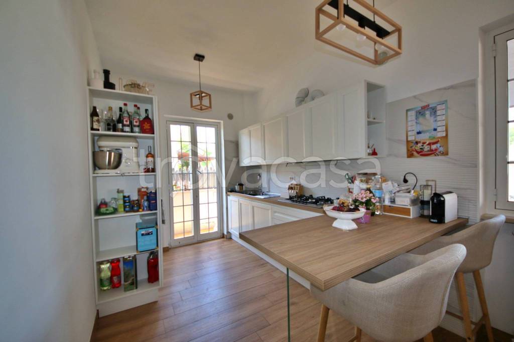 casa indipendente in vendita a Roma in zona Dragona/Bagnoletto