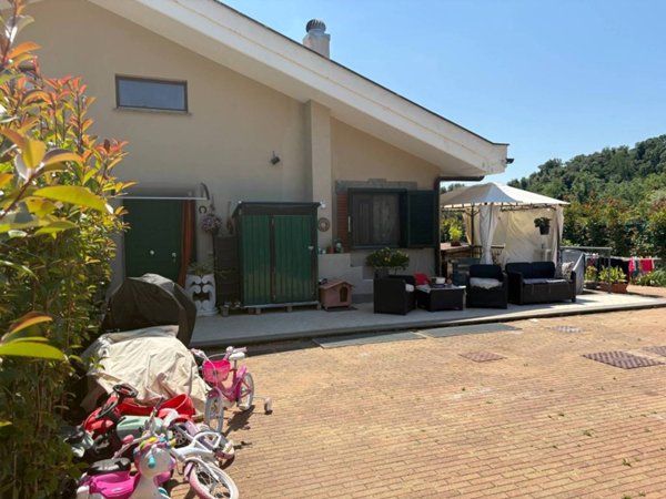 casa indipendente in vendita a Roma in zona Aurelio