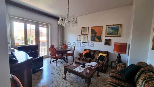 appartamento in vendita a Roma in zona Tomba di Nerone