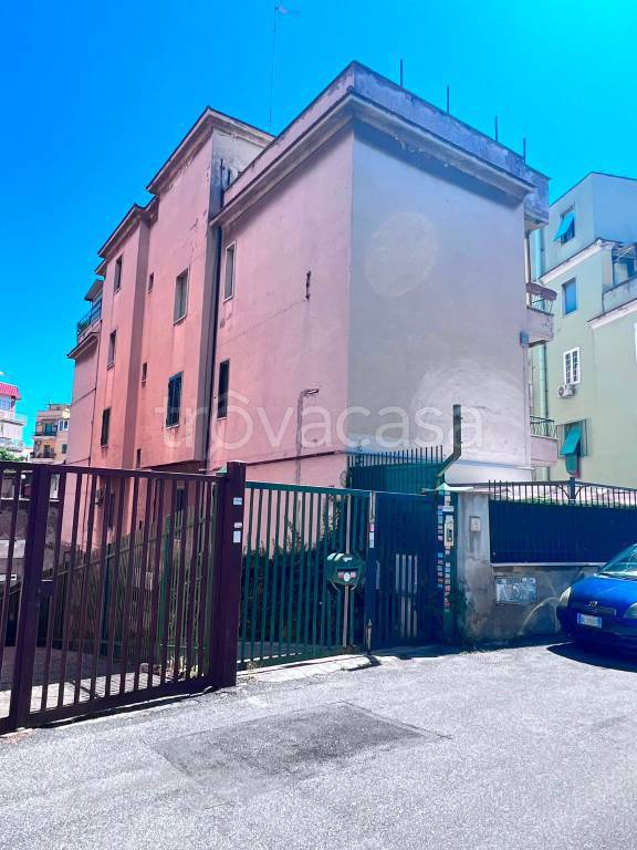 negozio in vendita a Roma in zona Prenestino-Centocelle
