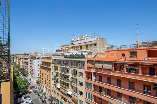 appartamento in vendita a Roma in zona Nomentano
