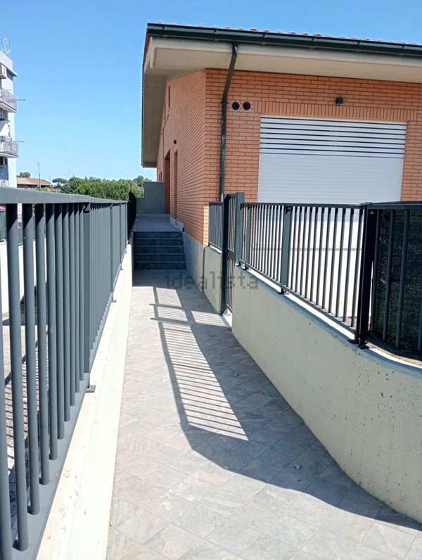 appartamento in vendita a Roma in zona Castel di Leva