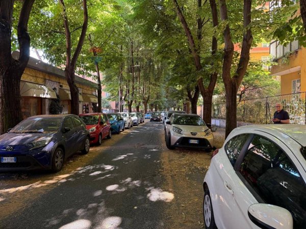 appartamento in vendita a Roma in zona Ostiense