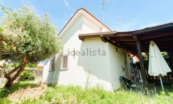casa indipendente in vendita a Roma in zona Dragona/Bagnoletto