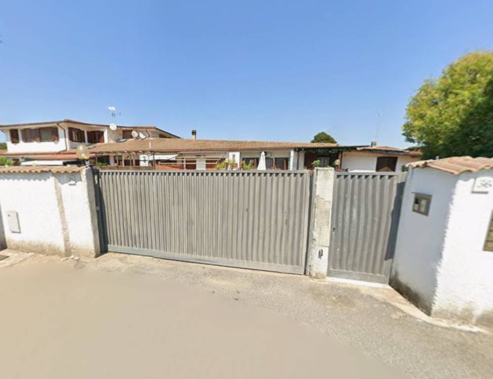 appartamento in vendita a Roma in zona Longarina