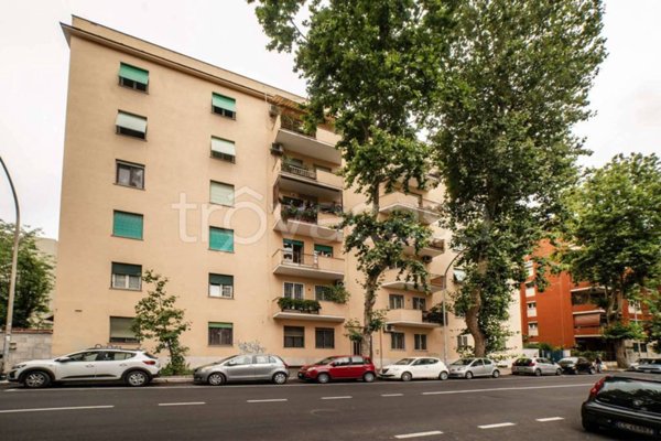 appartamento in vendita a Roma in zona Ostiense