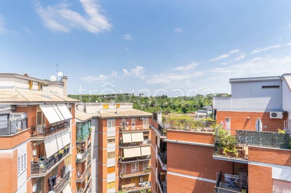 appartamento in vendita a Roma in zona Gianicolense
