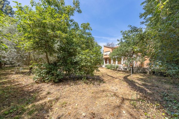 casa indipendente in vendita a Roma in zona Appio Latino
