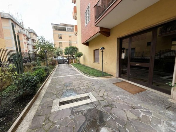 appartamento in vendita a Roma in zona Gianicolense