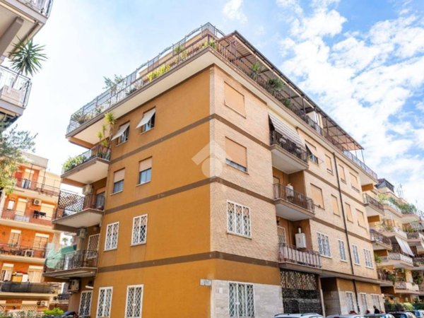 appartamento in vendita a Roma in zona Torrevecchia