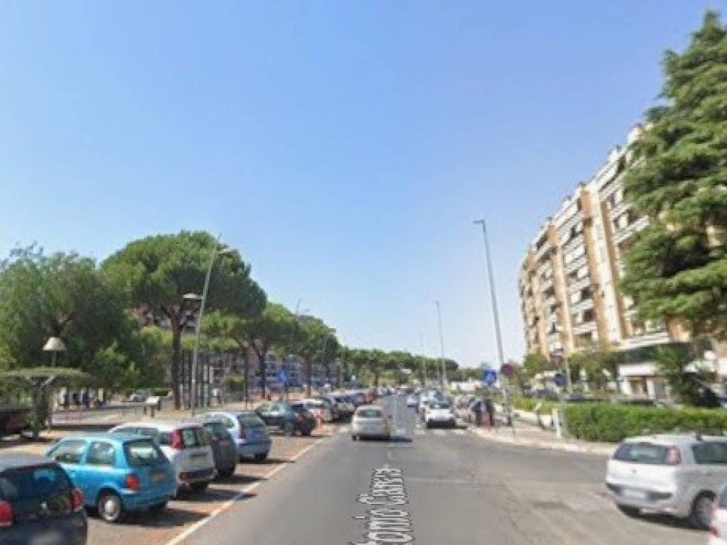 appartamento in vendita a Roma in zona Cinecittà