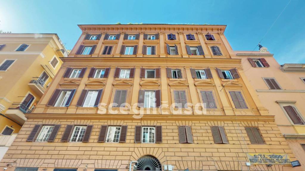 appartamento in vendita a Roma in zona Esquilino