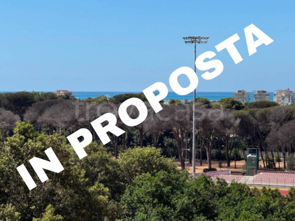 appartamento in vendita a Roma in zona Ostia