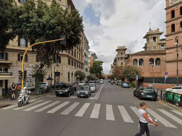 negozio in vendita a Roma in zona Trieste