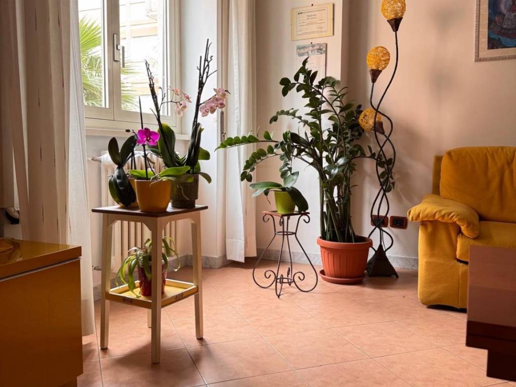 appartamento in vendita a Roma in zona Ostiense