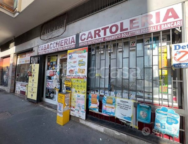 negozio in vendita a Roma in zona Tuscolano
