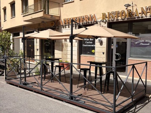 negozio in vendita a Roma in zona Collatino