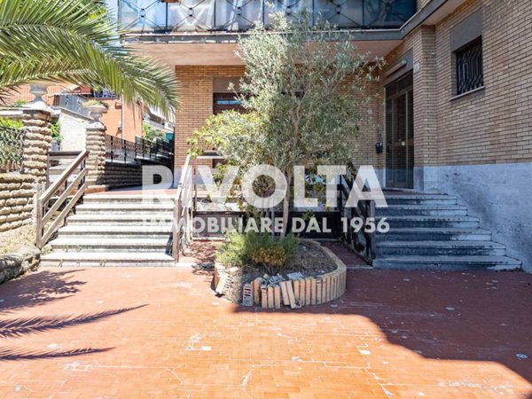 negozio in vendita a Roma in zona Trionfale