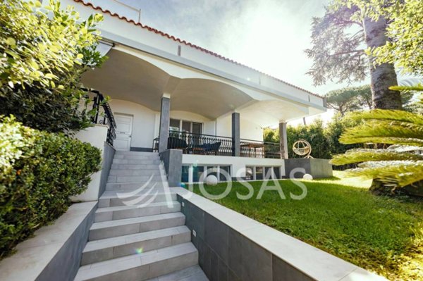 casa indipendente in vendita a Roma in zona Gianicolense