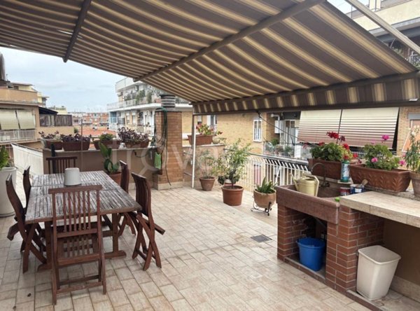 appartamento in vendita a Roma in zona Primavalle