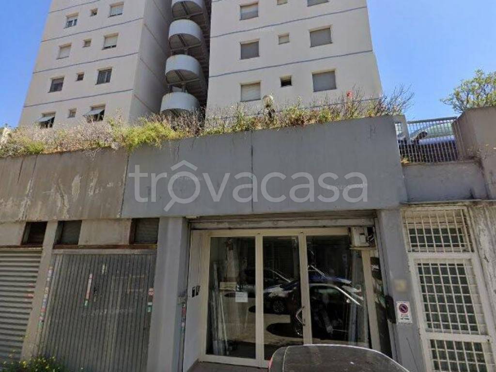 appartamento in vendita a Roma in zona Torre Angela