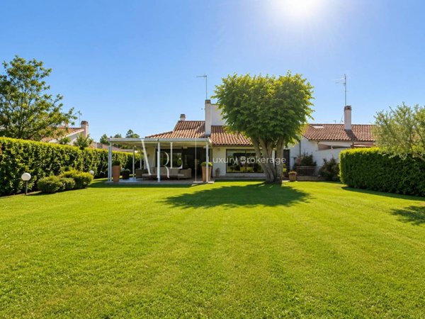 casa indipendente in vendita a Roma in zona Olgiata