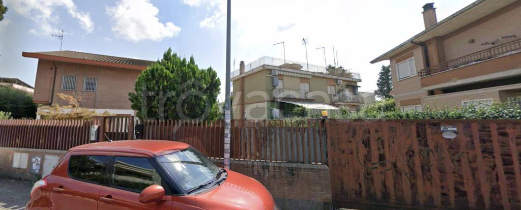 casa indipendente in vendita a Roma in zona Vitinia