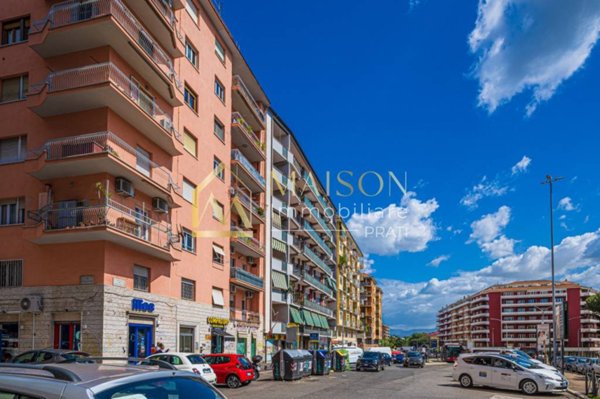 appartamento in vendita a Roma in zona Tuscolano