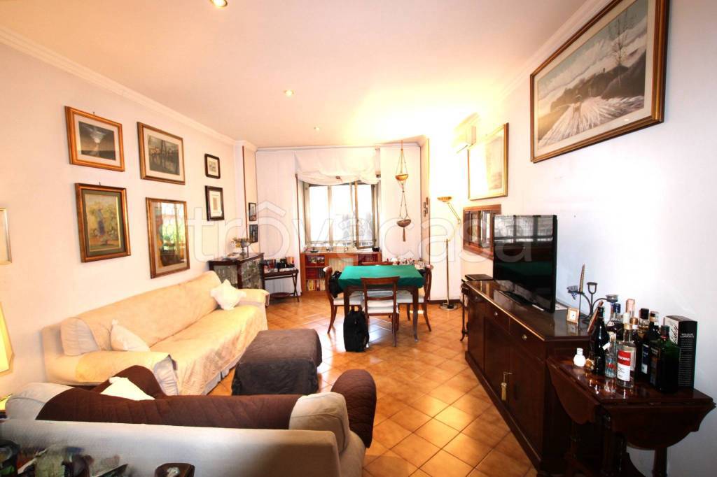 appartamento in vendita a Roma
