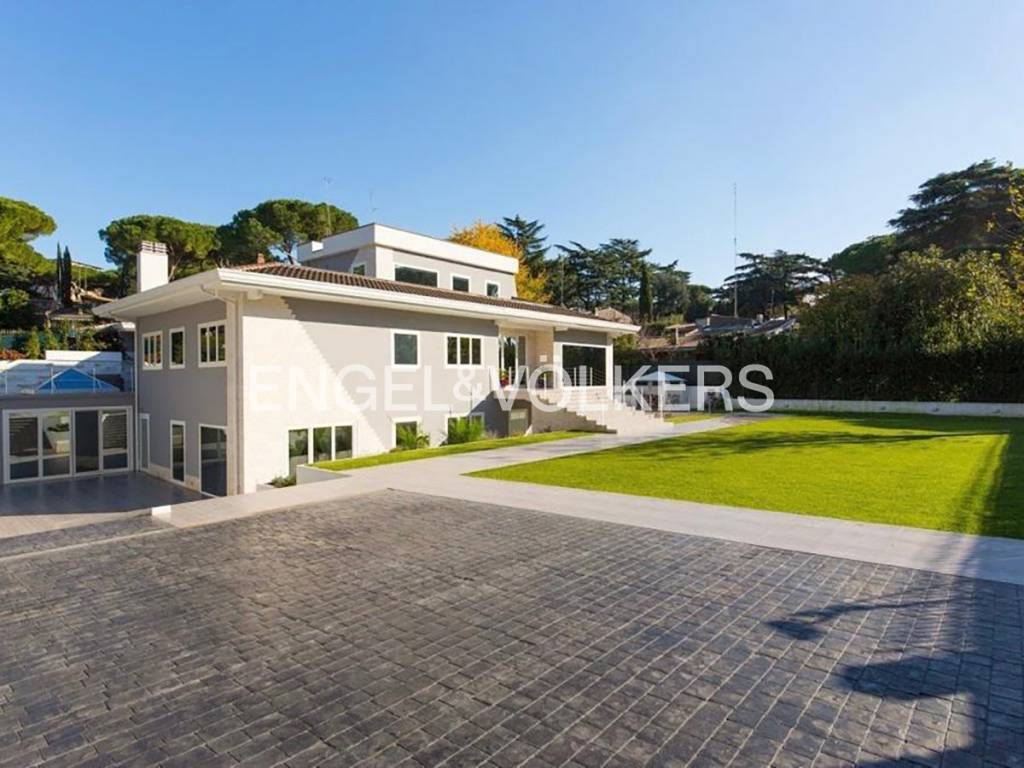 casa indipendente in vendita a Roma in zona EUR
