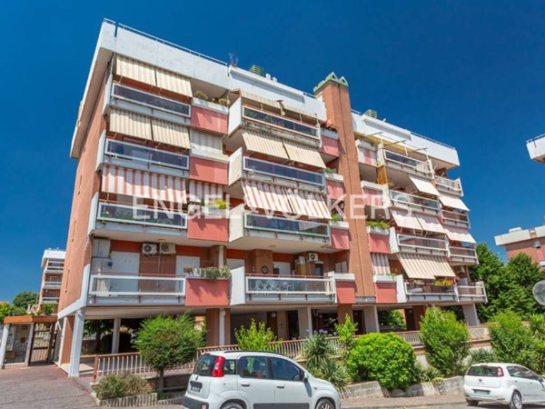 appartamento in vendita a Roma in zona Acilia