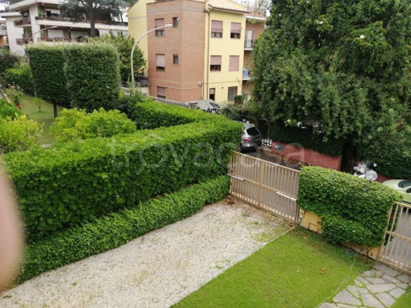 casa indipendente in vendita a Roma in zona Monte Sacro/Talenti