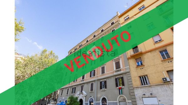 appartamento in vendita a Roma in zona Appio Latino