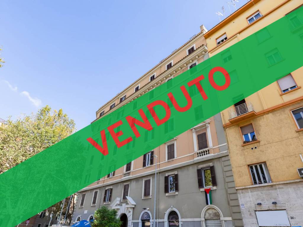 appartamento in vendita a Roma in zona Appio Latino