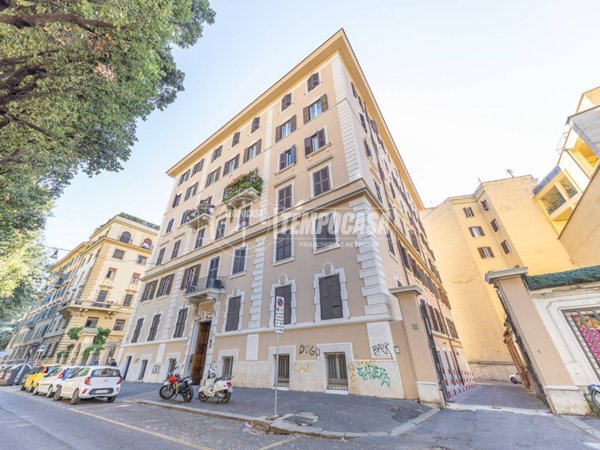 appartamento in vendita a Roma in zona Della Vittoria