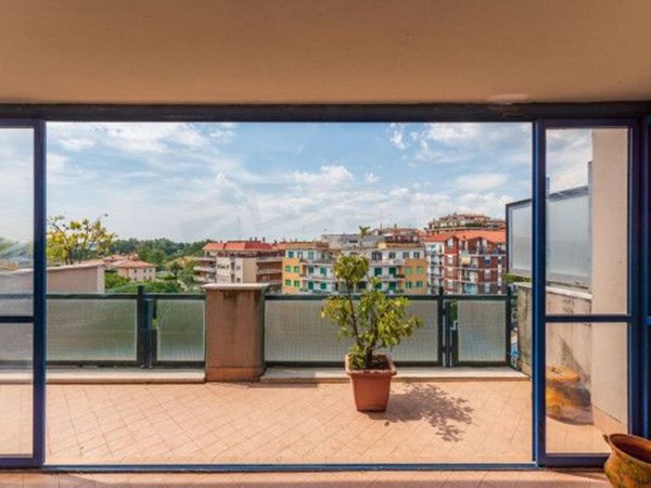 appartamento in vendita a Roma in zona Ardeatino