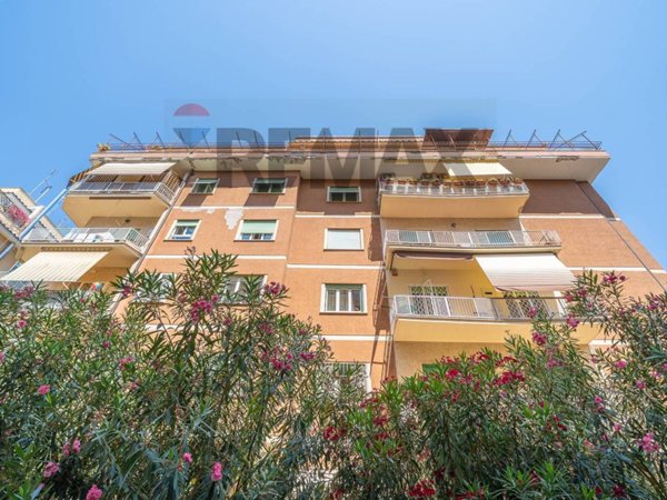 appartamento in vendita a Roma in zona Appio Latino