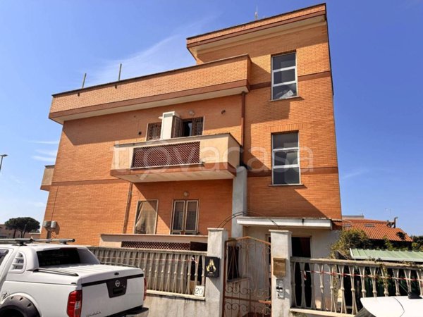 appartamento in vendita a Roma in zona Dragona/Bagnoletto