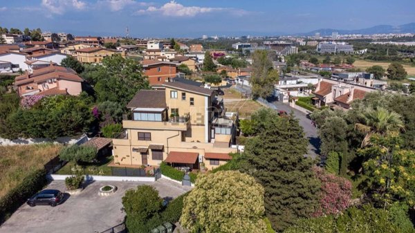 appartamento in vendita a Roma in zona Magliana Vecchia