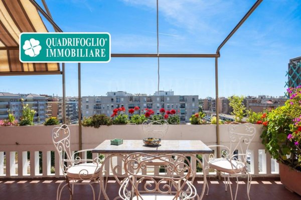 appartamento in vendita a Roma in zona Ostia