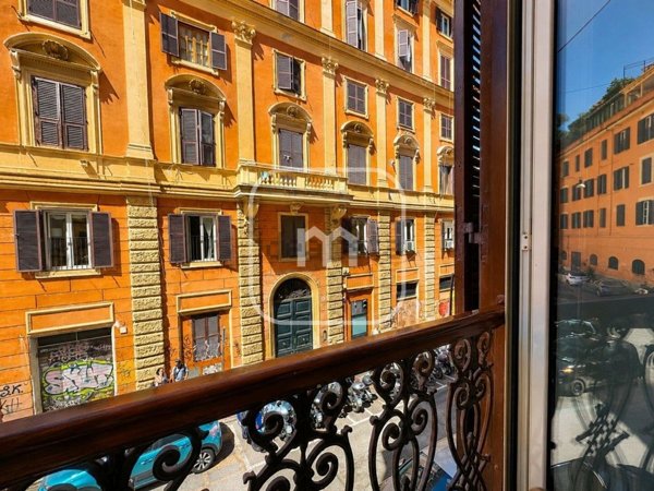 appartamento in vendita a Roma in zona Trastevere