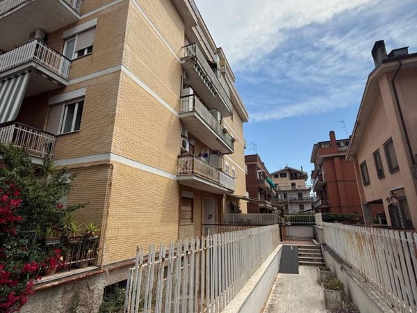 appartamento in vendita a Roma in zona Ottavia