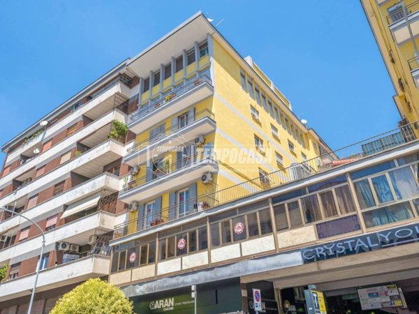 appartamento in vendita a Roma in zona Cinecittà