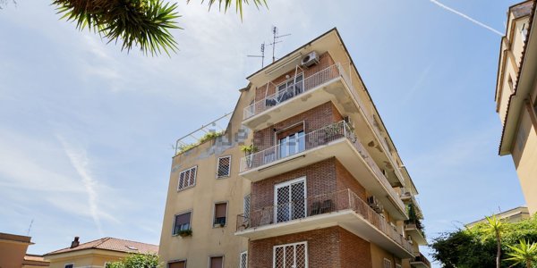appartamento in vendita a Roma in zona Monte Sacro/Talenti