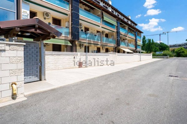 appartamento in vendita a Roma in zona Casalotti