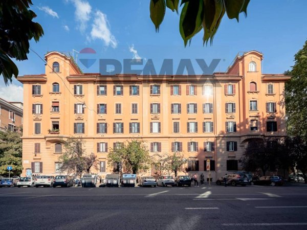 appartamento in vendita a Roma in zona Della Vittoria