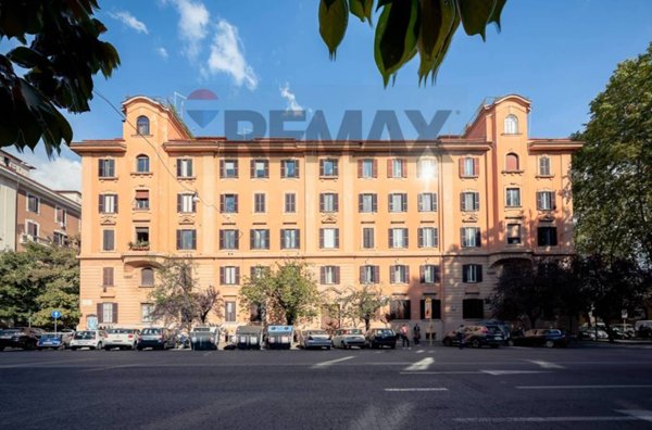 appartamento in vendita a Roma in zona Della Vittoria